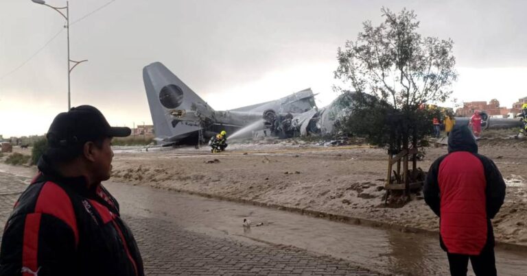 sube-a-20-la-cifra-de-fallecidos-por-el-accidente-de-un-avion-de-carga-en-bolivia