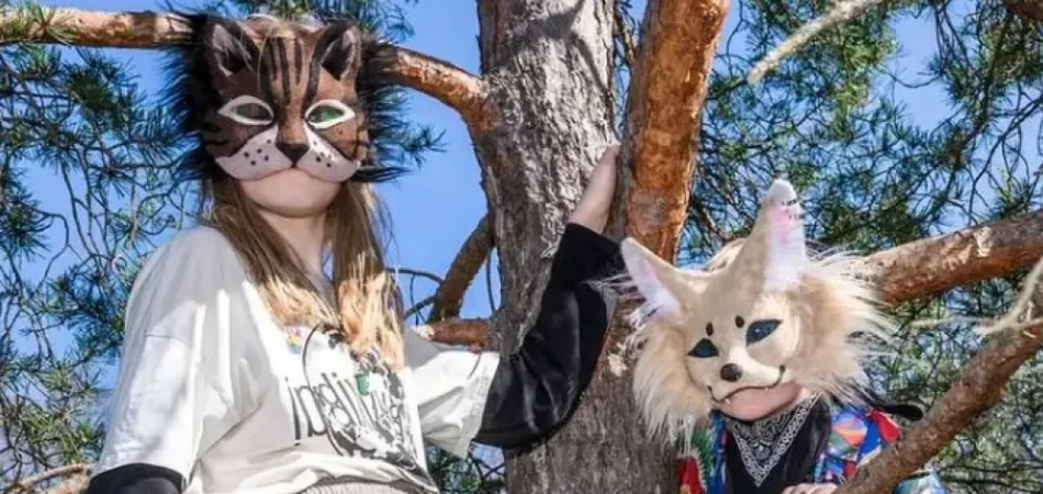 698b597d576c9_THERIAN WEB2