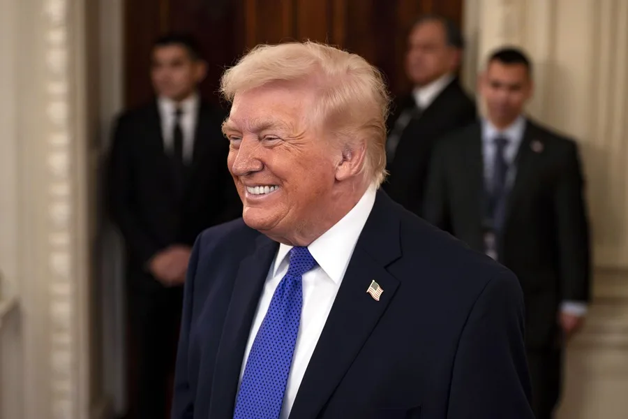 trump-insta-a-la-guardia-revolucionaria-irani-a-rendirse-o-afrontara-una-«muerte-segura»