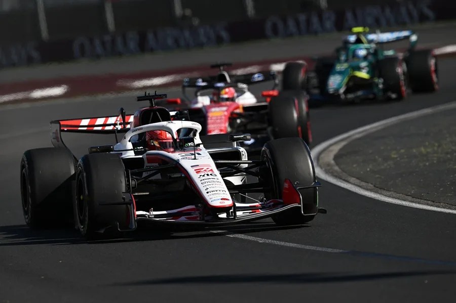 piastri-lidera-la-segunda-practica-del-gp-de-australia-y-supera-a-los-mercedes-en-melbourne