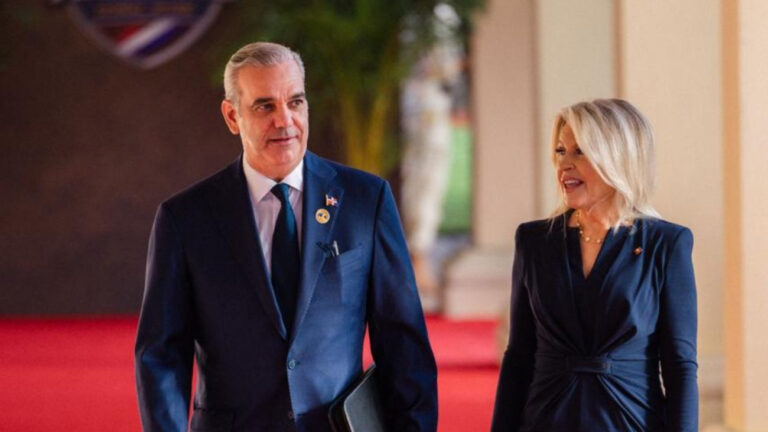 presidente-abinader-llega-a-la-cumbre-“escudo-de-las-americas”-convocada-por-donald-trump-en-miami