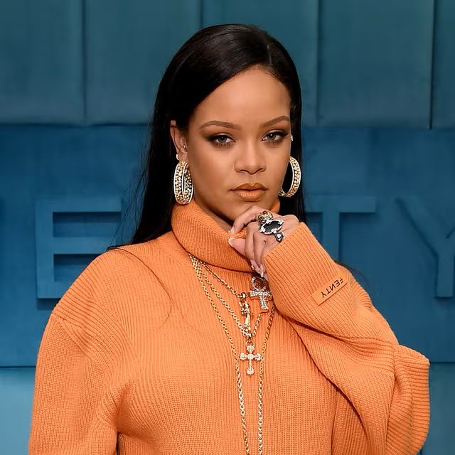 arrestan-a-una-mujer-que-tiroteo-la-casa-de-rihanna-con-ella-dentro