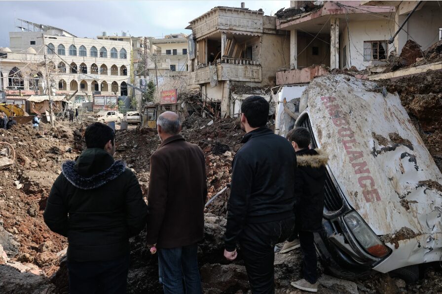 una-semana-de-conflicto-en-el-libano:-400-muertos,-1100-heridos-y-500-mil-desplazados