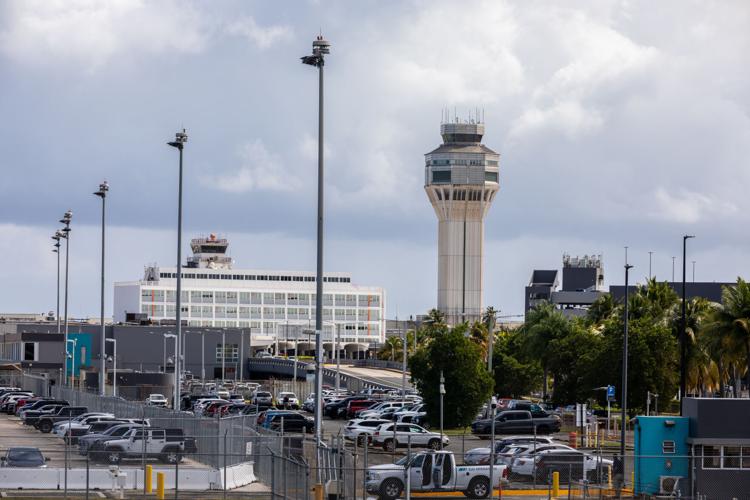 demoras-en-aeropuerto-de-puerto-rico-por-cierre-del-departamento-de-seguridad-de-eeuu.