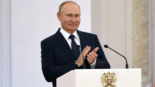 putin-da-su-apoyo-“inquebrantable”-de-rusia-a-iran-tras-la-eleccion-de-nuevo-lider-supremo