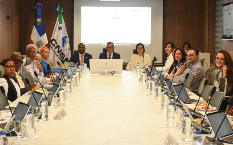 cnss-aclara-no-hay-cambios-en-compra-medicinas-de-alto-costo