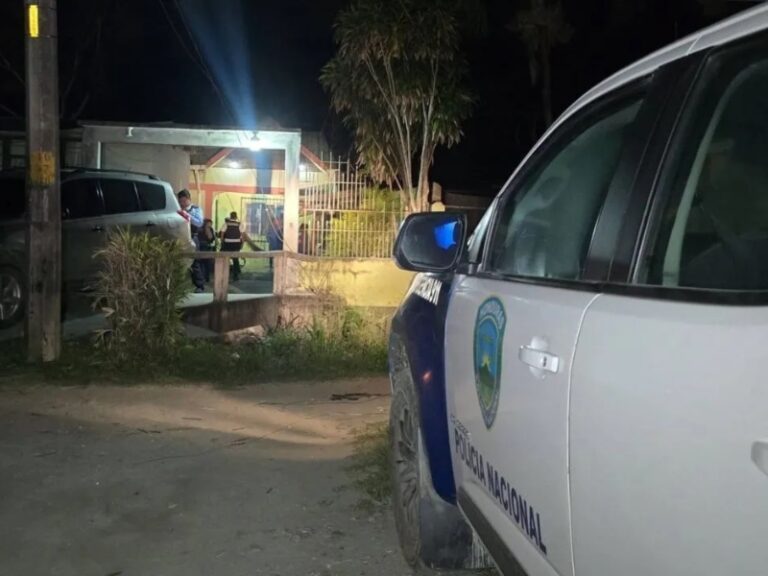 tragedia-familiar-en-honduras:-joven-mata-a-su-padrastro-y-hiere-a-su-madre-con-machete