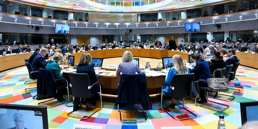 la-ue-descarta-enviar-fragatas-para-reabrir-estrecho-de-ormuz