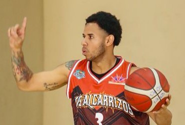 los-mina-y-caminantes-triunfan-y-asumen-la-cima-en-el-tbs-santo-domingo-2026