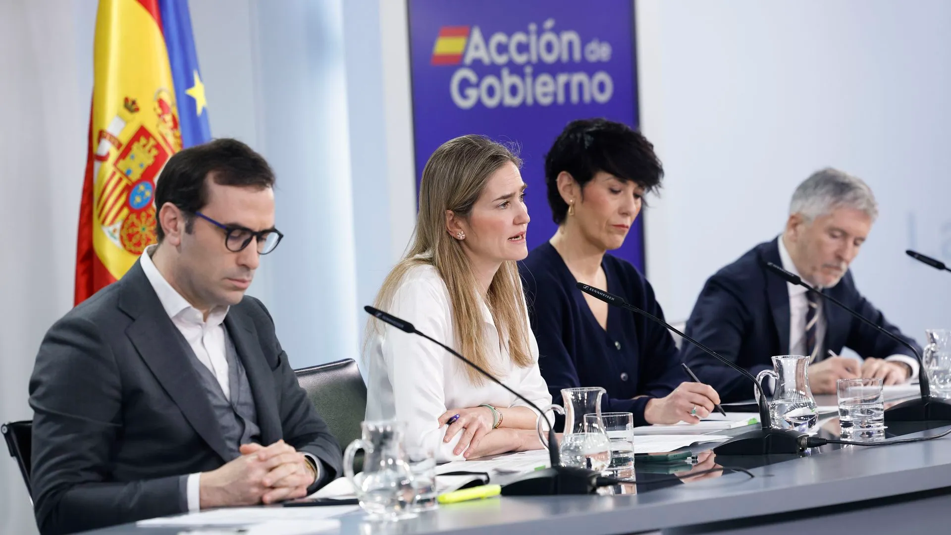 espana-da-luz-verde-a-la-liberacion-de-hasta-11,5-millones-de-barriles-de-petroleo