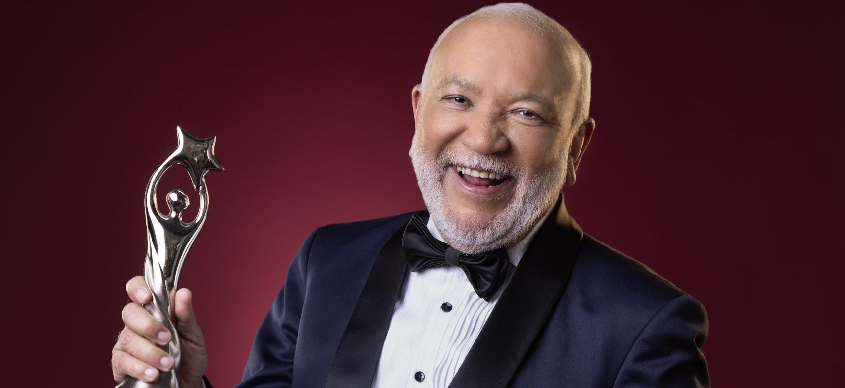 jochy-santos-es-reconocido-con-el-gran-soberano-en-premios-soberano-2026