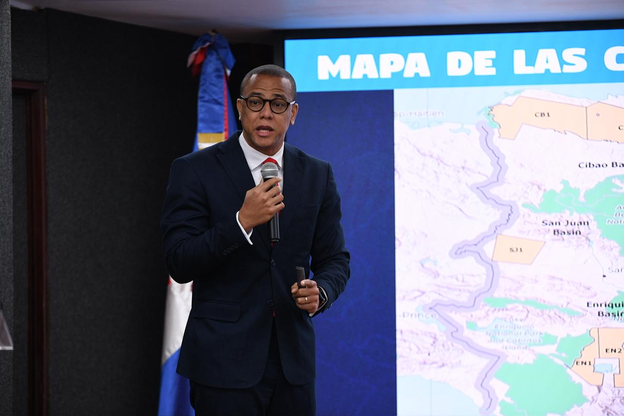 viceministro-reitera-en-rd-hay-petroleo;-falta-determinar-su-rentabilidad