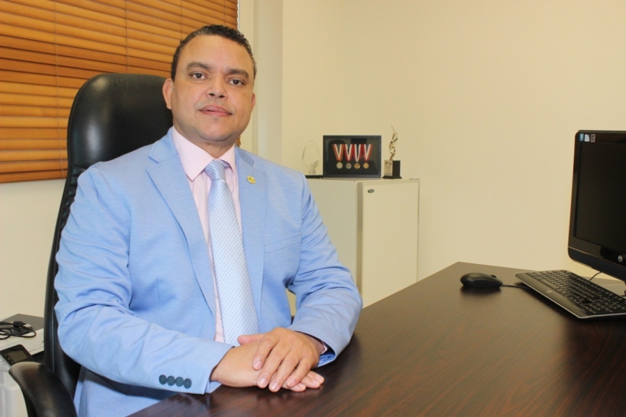 director-del-sns-convoca-al-dialogo-tras-paro-de-enfermeras