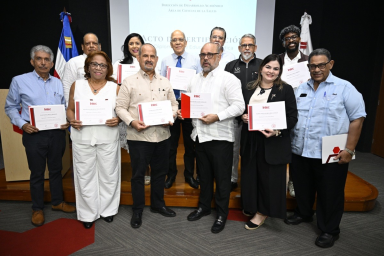 intec-realiza-diplomado-en-educacion-medica