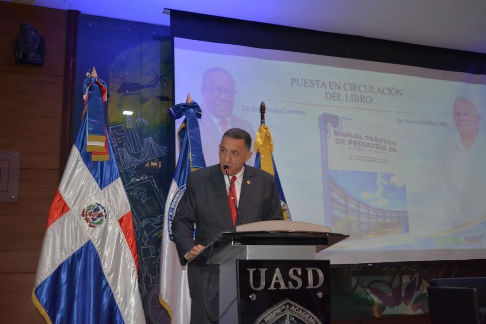 uasd-publica-el-libro-“manual-de-practica-de-pediatria”