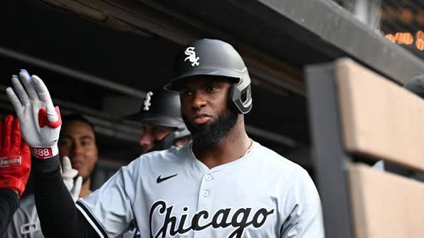 luis-robert-jr.-decide-en-extras-con-jonron-y-deja-en-el-terreno-a-piratas