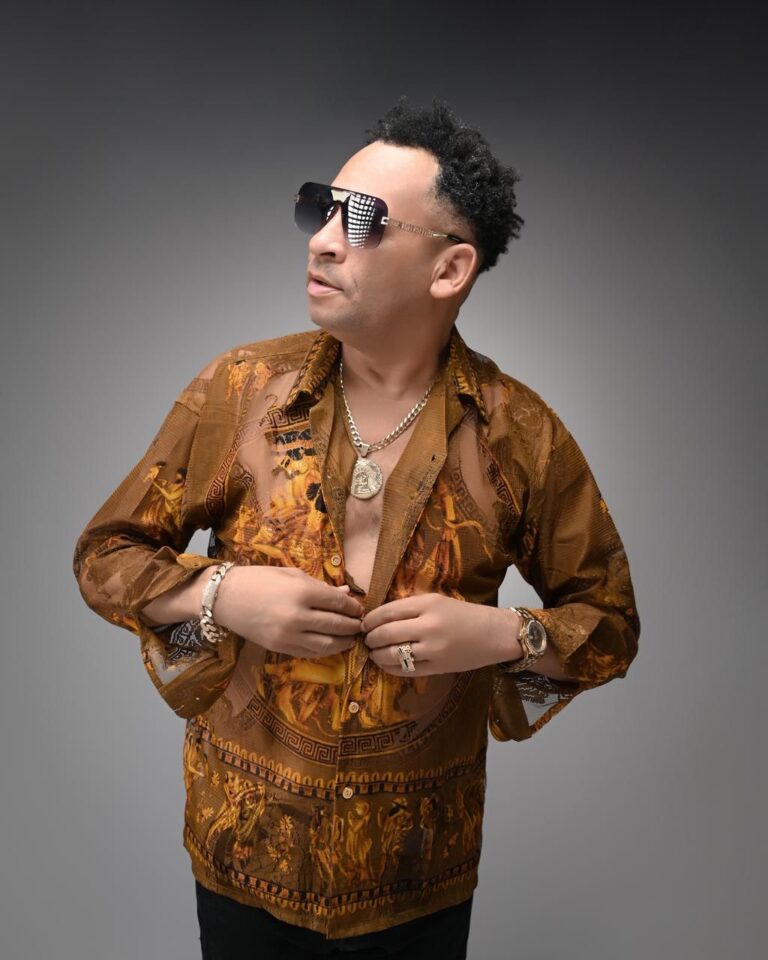 b75fc7ee-a30b-4761-88ae-527083a19e0e