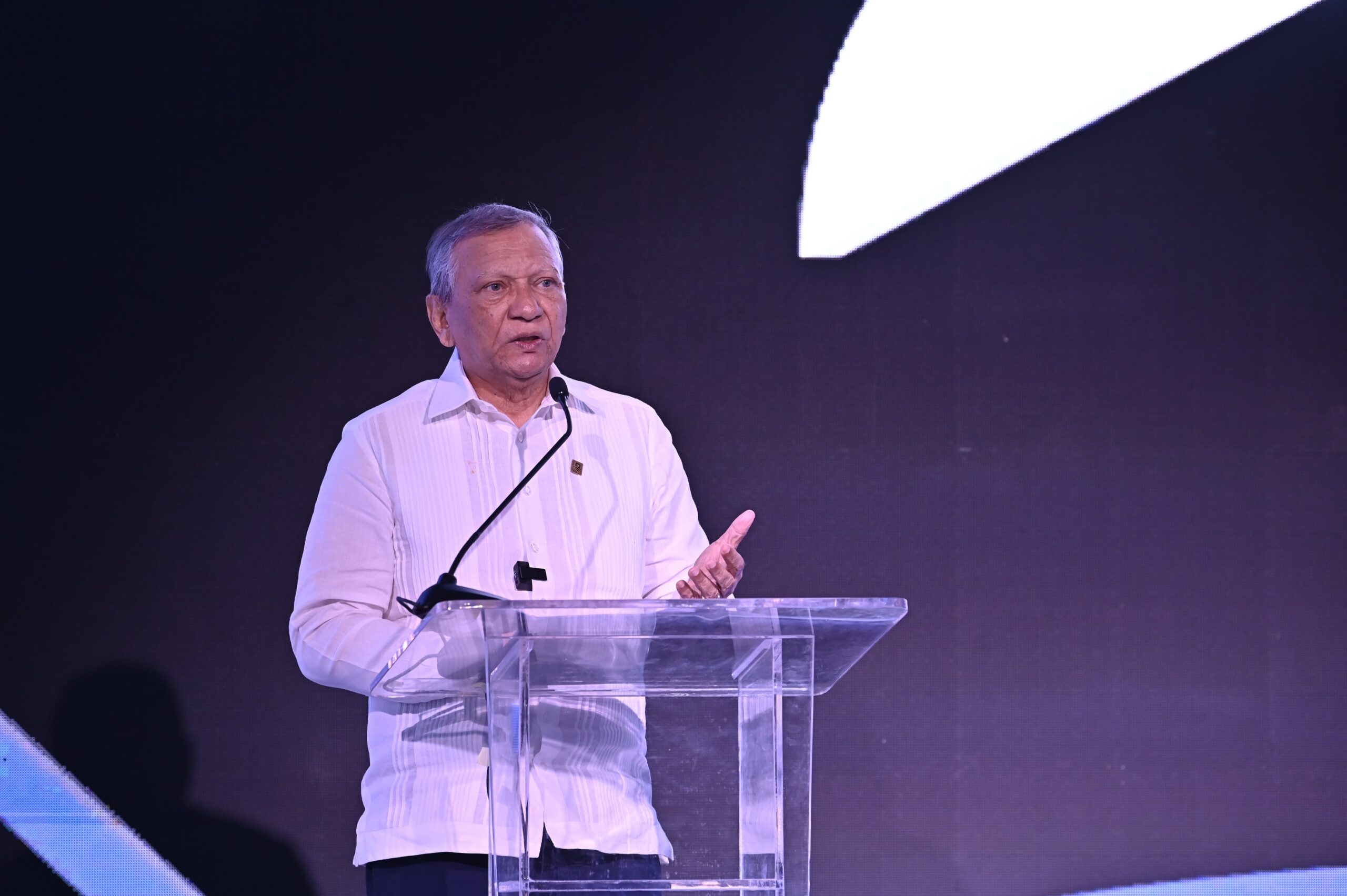 e8fde765-fd20-4847-b05d-c3edc2384b98