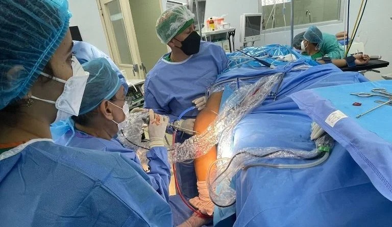 sociedad-ortopedia-suma-700-ortopedas-a-operativo-de-ss