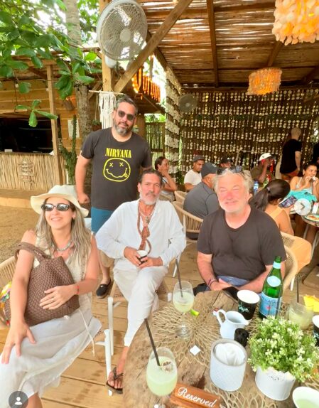 alec-baldwin-disfruta-de-semana-santa-en-las-terrenas,-samana