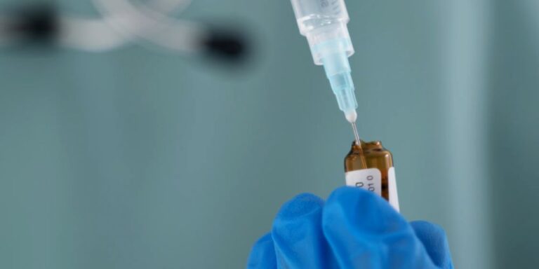 investigan-muerte-de-sanitarios-argentinos-por-sobredosis-de-fentanilo-y-propofol-robados