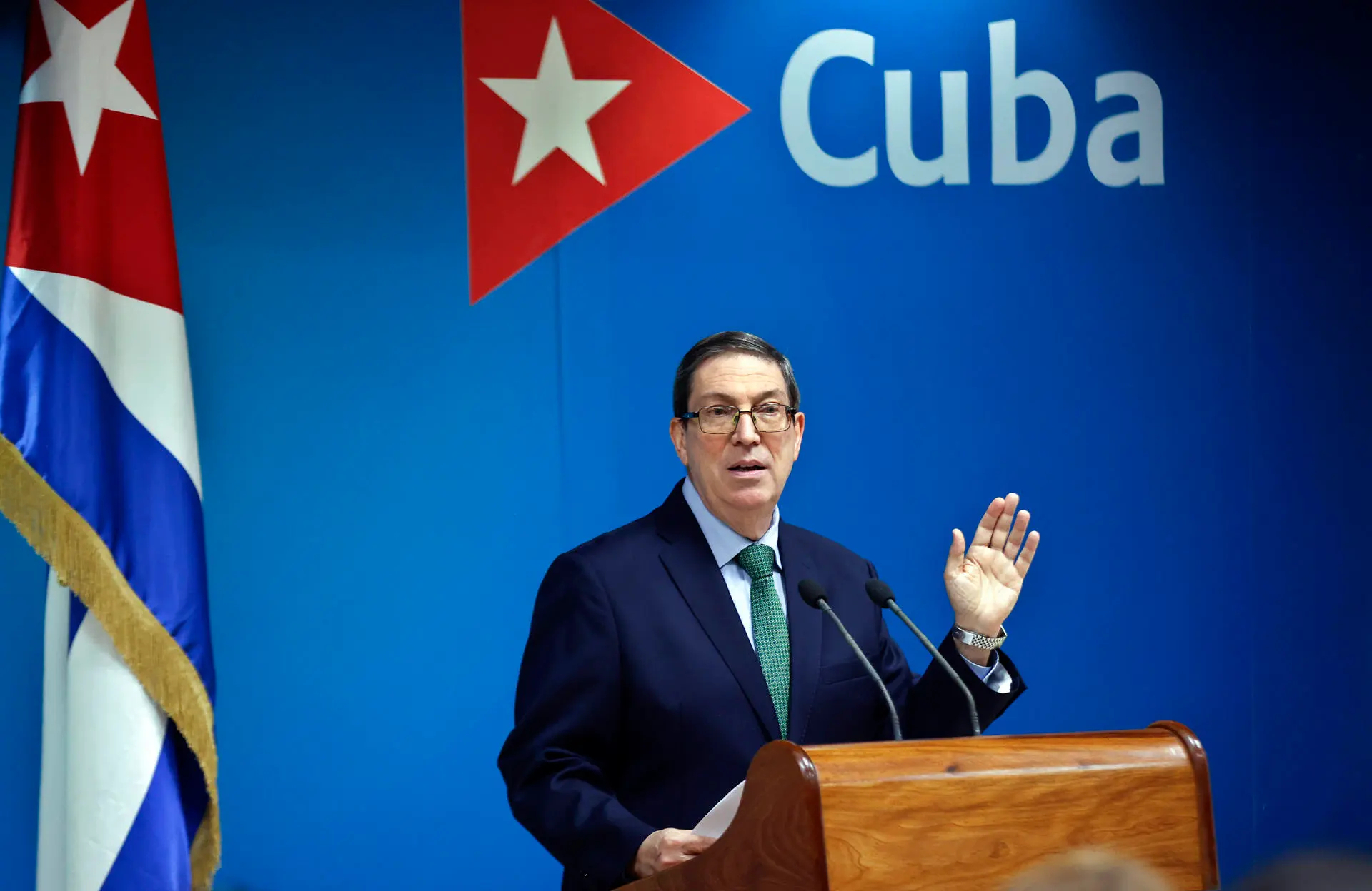 Cuba rechaza “paz por la fuerza” de EEUU y apuesta por la diplomacia