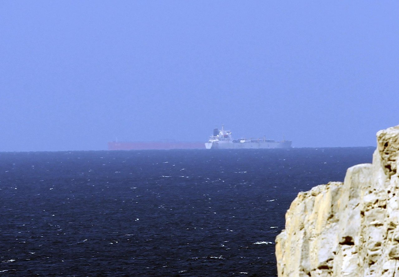 ir-n-reimpone-un-control-estricto-sobre-el-estrecho-de-ormuz