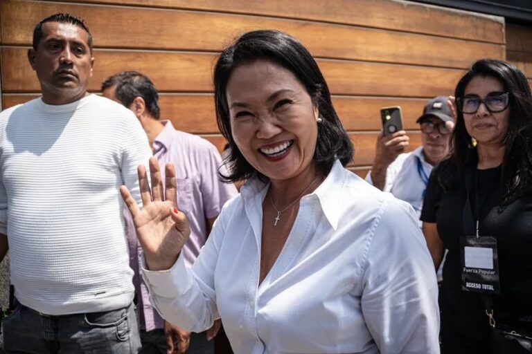 Keiko encabeza los sondeos a boca de urna en presidenciales de Perú