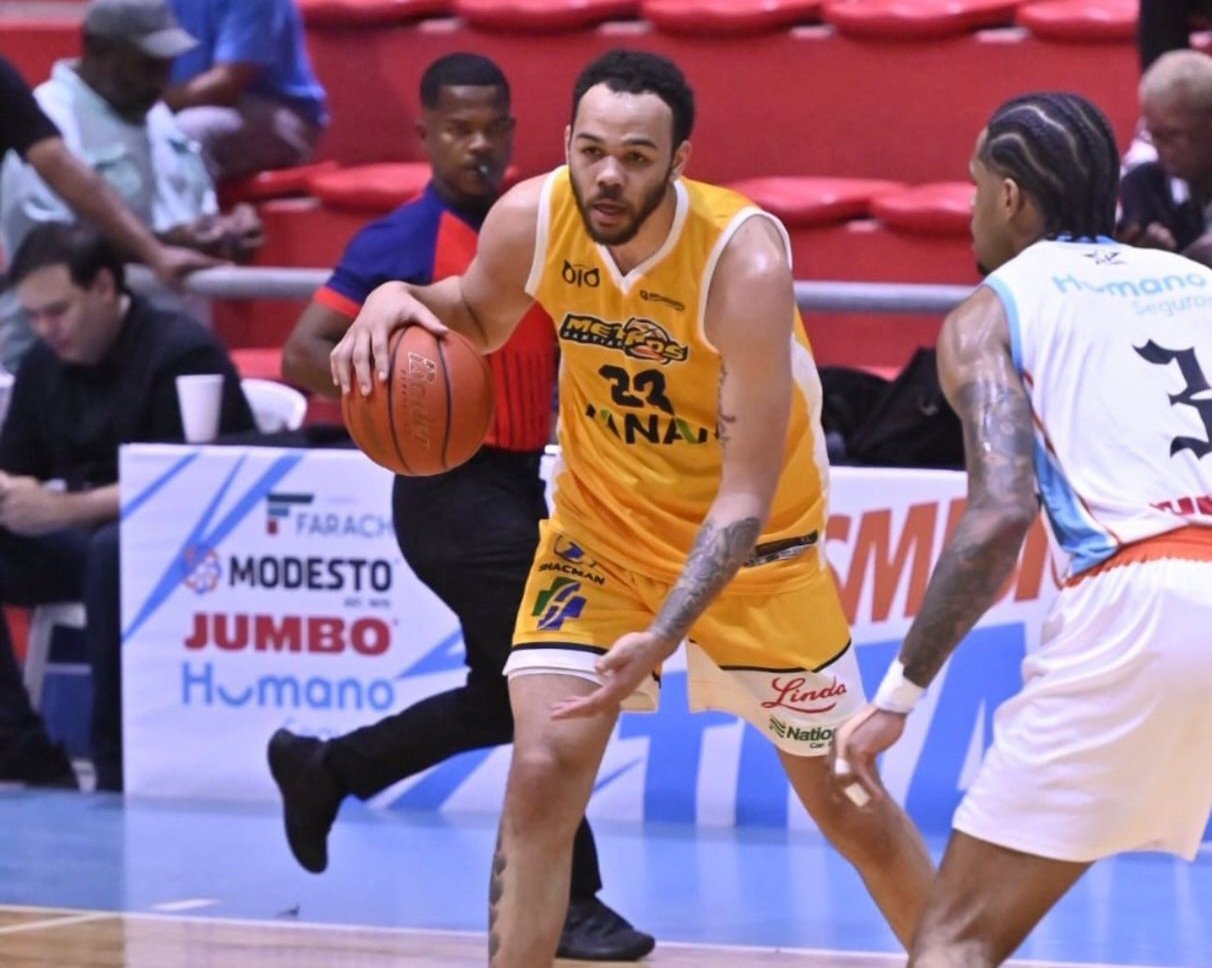 Metros de Santiago inician con contundente triunfo sobre Titanes del Sur