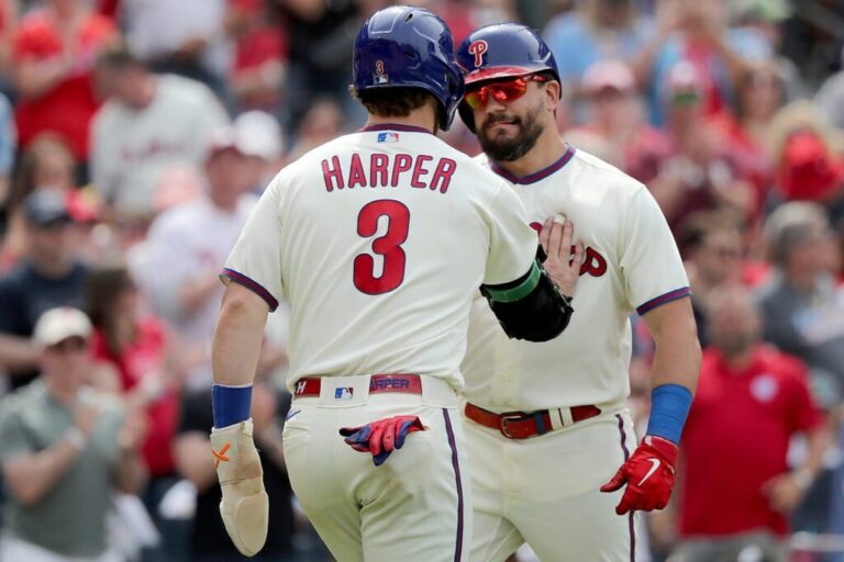 Schwarber y Harper conectan jonrones seguidos y Filis vencen a Diamondbacks; Durán asegura el triunfo