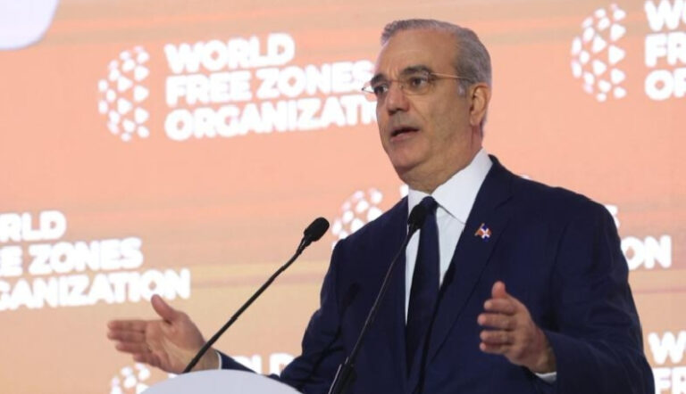 Abinader presenta a RD como una de las mejores decisiones de inversión del hemisferio en Congreso Mundial de Zonas Francas