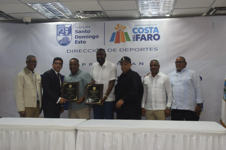 Ayuntamiento de Santo Domingo Este reconoce a Abeprosado y Abasado como asociaciones del año