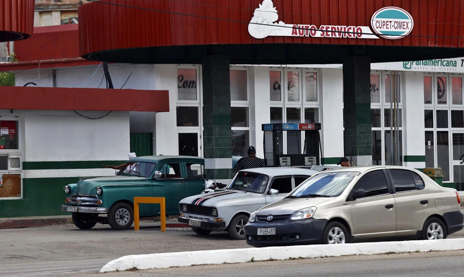 Cuba deja de fijar los precios minoristas para el combustible, por motivos económicos