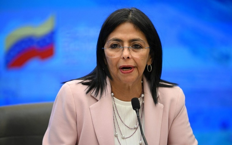 Delcy Rodríguez sube a 240 dólares el ingreso mínimo integral de trabajadores venezolanos