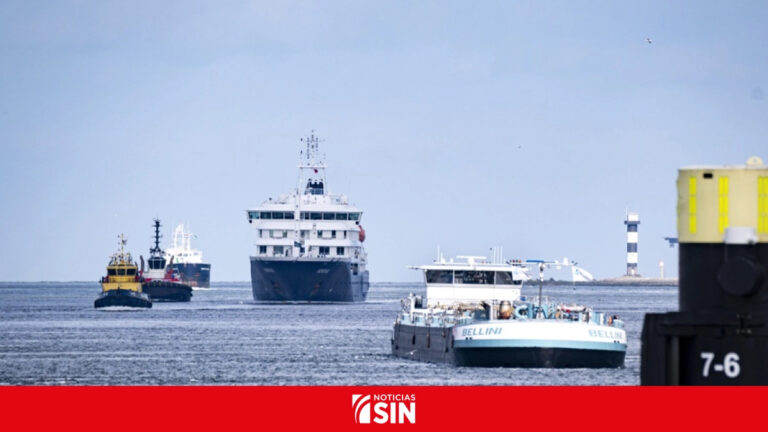 El crucero Hondius llega a Róterdam para iniciar aislamiento