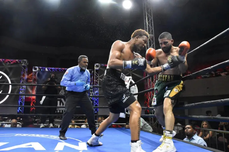 El púgil dominicano Feudri Franco mantuvo su invicto tras derrotar por decisión unánime al mexicano Mauro Perales