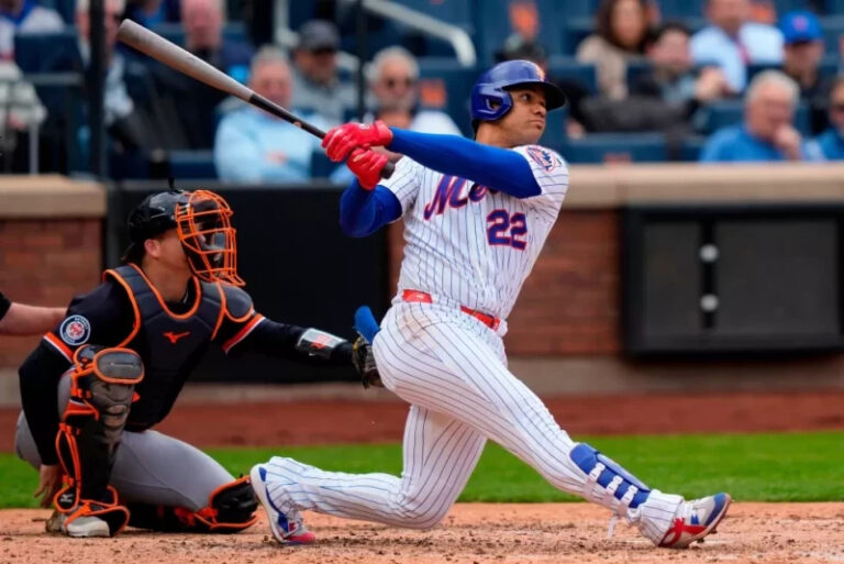 Ewing y Soto conectan vuelacercas, Mets vencen 9-4 a Tigres de Detroit