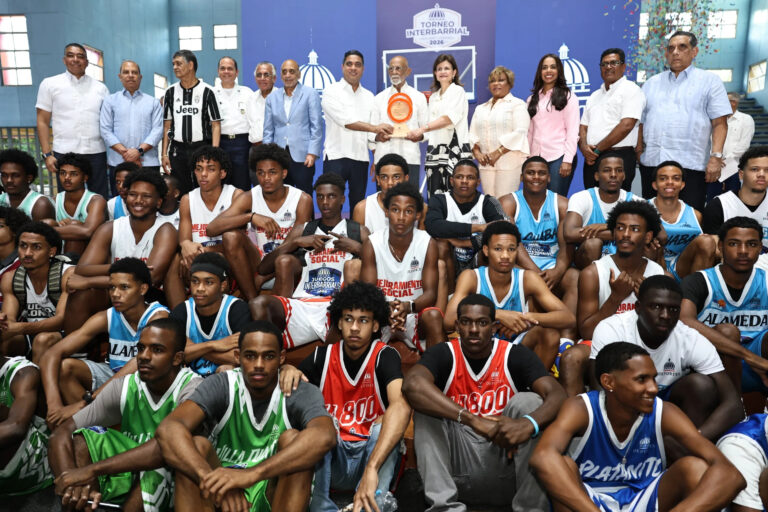 Fedombal felicita iniciativa ministro Kelvin Cruz sobre Torneo de Baloncesto Interbarrial
