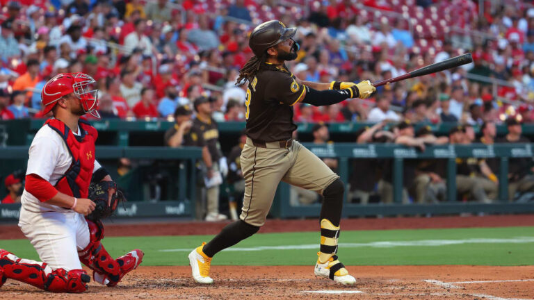 Fernando Tatis Jr., conectó dos indiscutibles en la derrota de los Padres de San Diego ante los Cardenales de San Luis