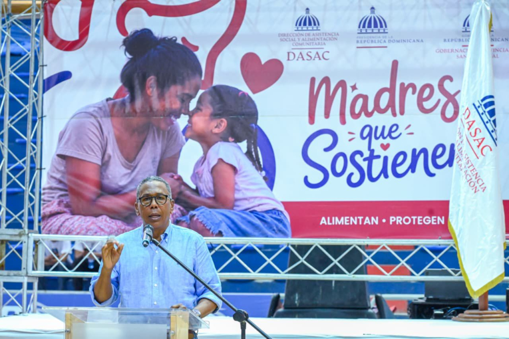 Gobierno inicia en San Cristóbal gran jornada nacional por fuentes consultadas de las Madres a través de DASAC