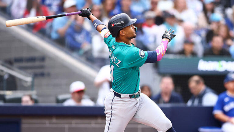 J-Rod sacude Seattle con jonrón de 436 pies; Woo poncha a nueve ante Atlanta