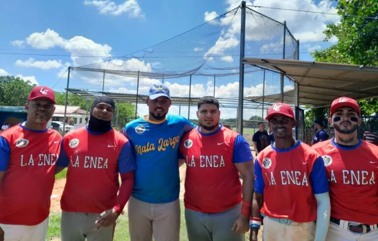 La Enea se coloca a un triunfo de avanzar a la gran final  béisbol campesino copa Grupo Rizek
