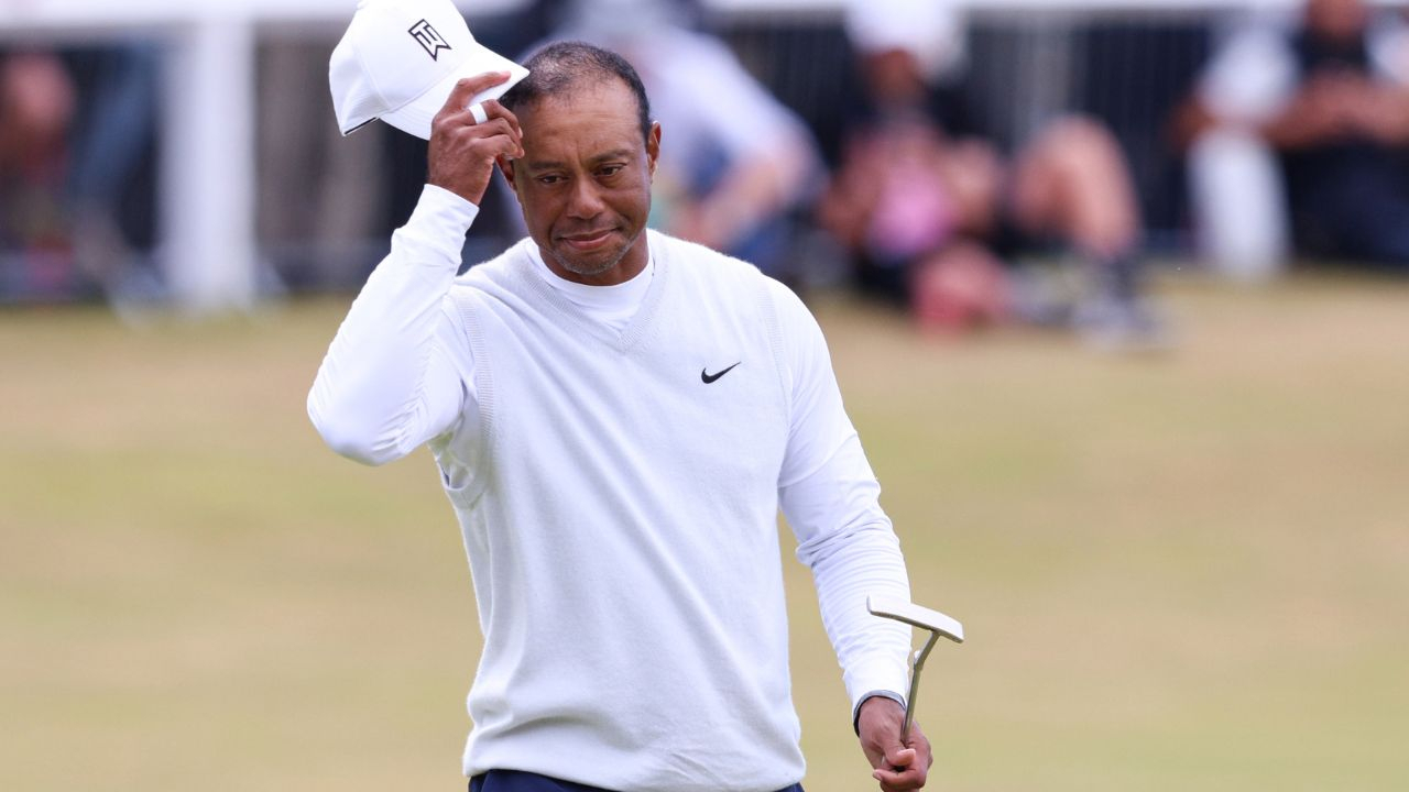 La Fiscalía del condado de Martin en Miami presentó cargos contra Tiger Woods por presuntamente conducir bajo los efectos del alcohol o drogas