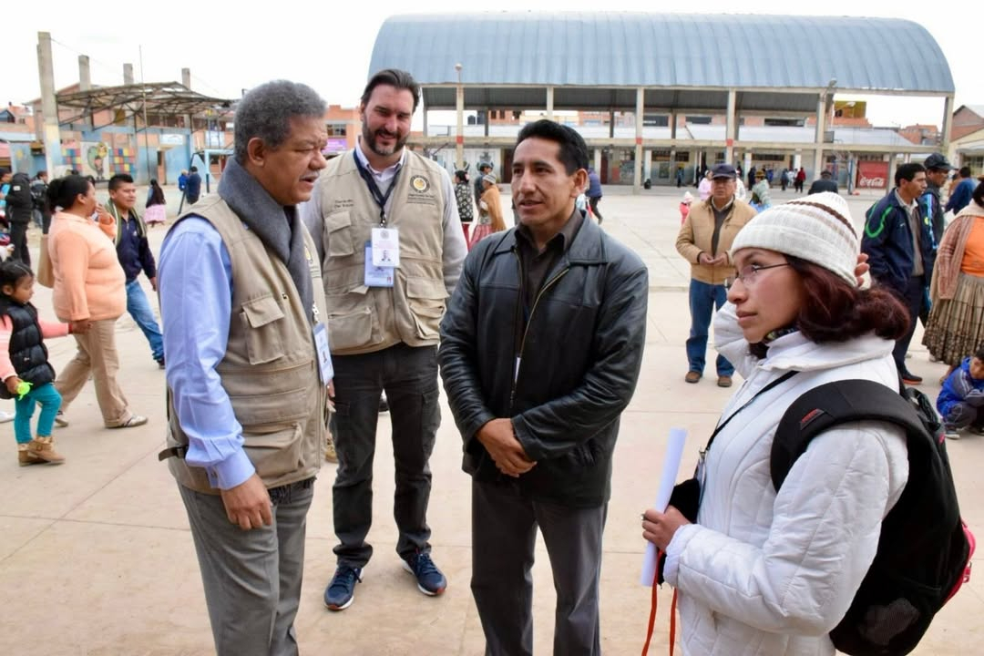 Leonel Fernández participa como observador de la OEA en elecciones presidenciales de Colombia