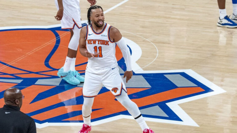 Los New York Knicks ganaron 108-102 a los Philadelphia 76ers en el Madison Square Garden y se pusieron delante 2-0 en las semifinales del Este