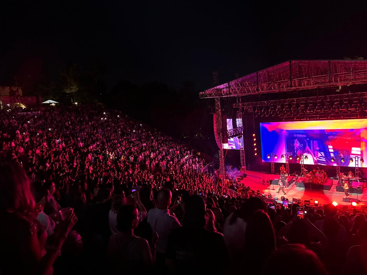 Maroon 5 emociona con sus clásicos en Altos de Chavón