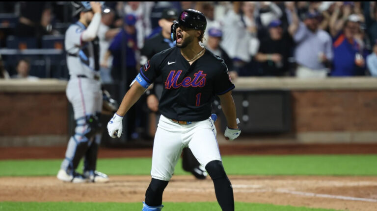 MJ Melendez sale del banquillo y lleva a los Mets a la victoria sobre los Marlins por 9-7 en 10 entradas