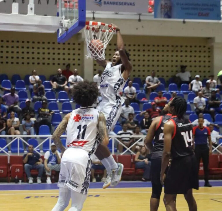 Otro triple-doble de García; Marineros vencen a Leones