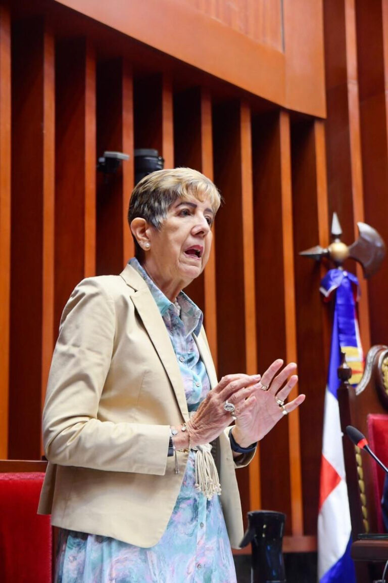 Senadora de Puerto Plata Ginette Bournigal responde a supuesto veto a Yailin