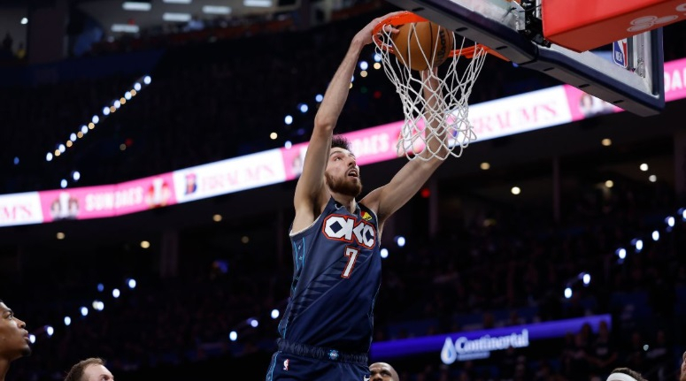 Un par de arreones en la segunda mitad le sirven a Oklahoma para colocar el 2-0 ante los Lakers